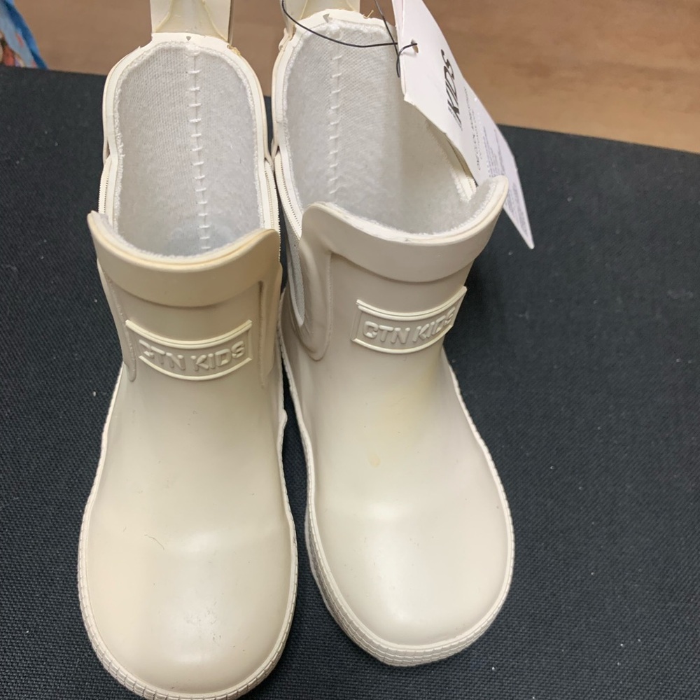 Cotton Kids
Boots toddler
